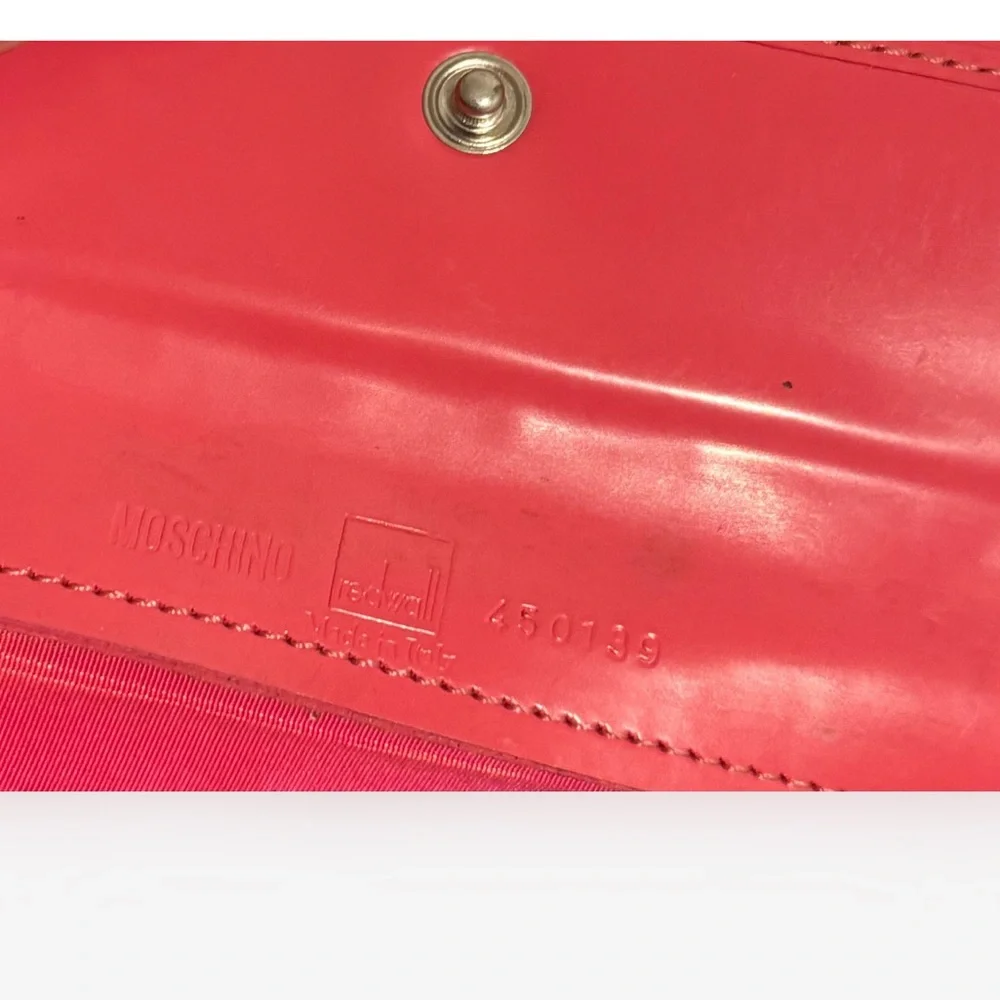 Moschino Pink Wallet Sleek Minimalist Design